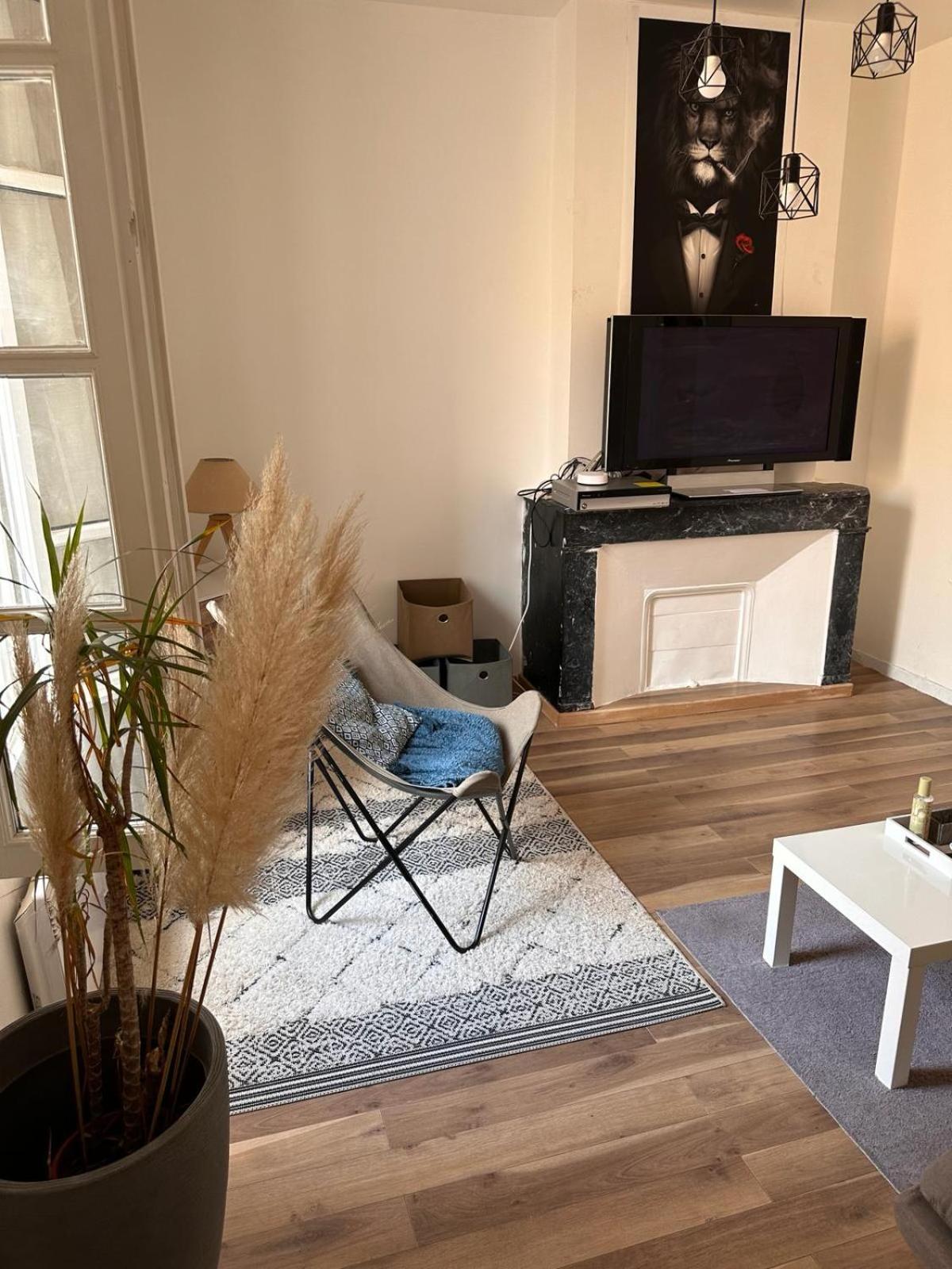 Quartier Cathedrale Cosy & Modern Apartamento Béziers Exterior foto